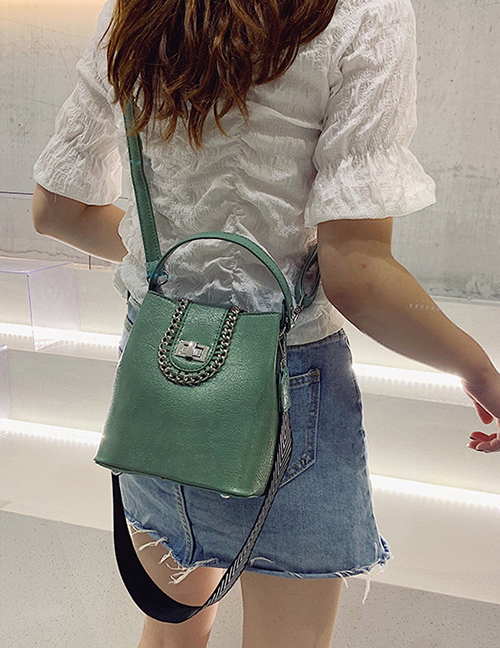 Fashion Green Chain Lock: Shoulder Bag: Shoulder Bag