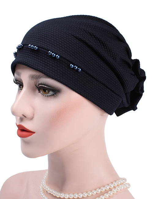 Fashion Black Wearing A Flower Headband After Beading