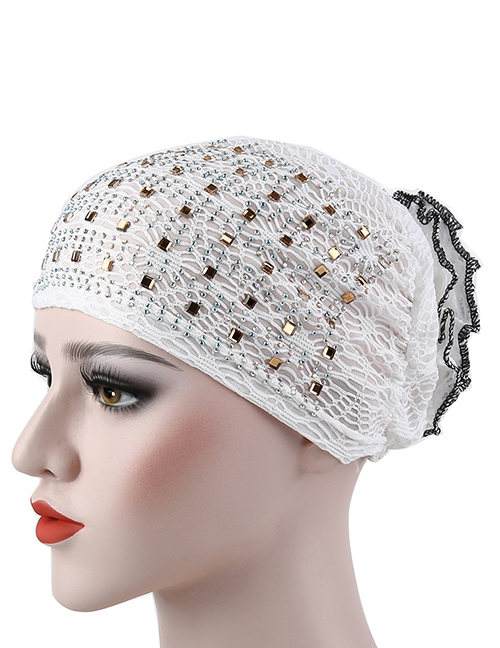 Fashion White Flowered Bonnet With Hot Diamond