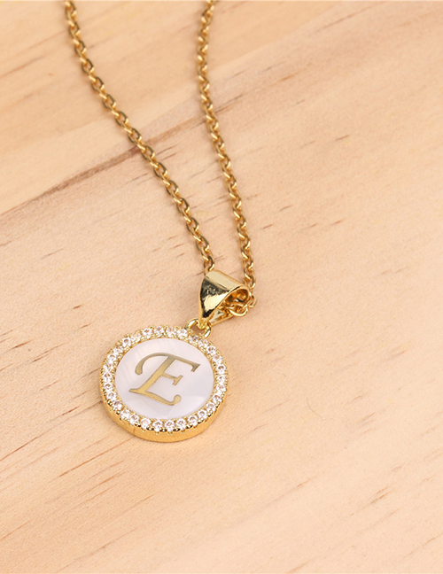 Fashion Golden E Stone Shell Round English Alphabet Necklace