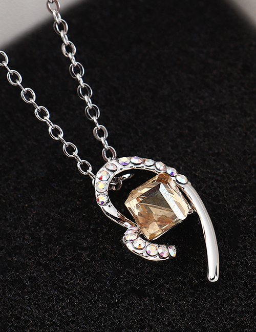 Fashion Golden Phantom Heart Crystal Necklace