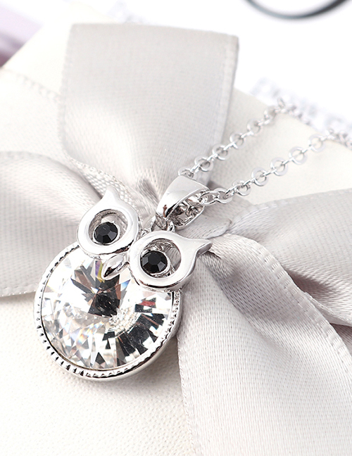 Fashion White Crystal Necklace - Staying Owl