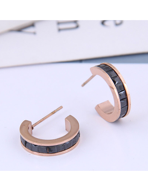 Fashion Black Geometric C-shaped Stud Earrings