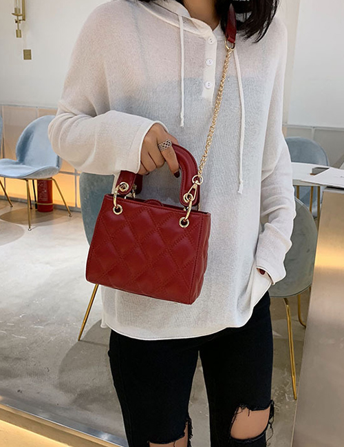 Fashion Red Lingge Chain Hand Shoulder Shoulder Bag