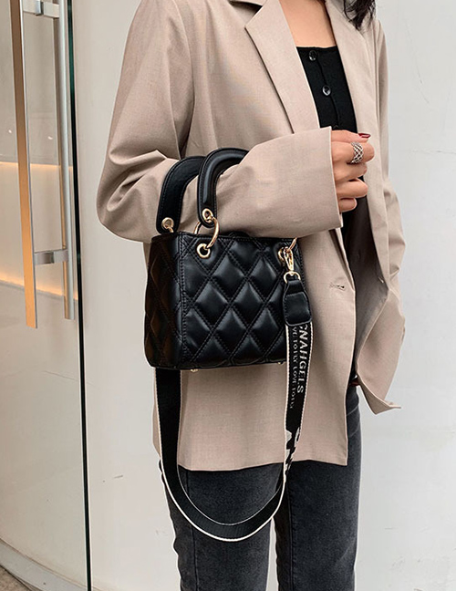 Fashion Black Lingge Chain Hand Shoulder Shoulder Bag
