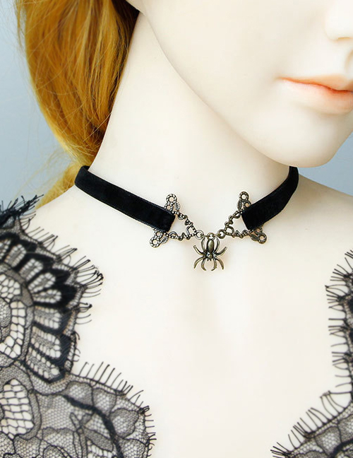 Fashion Black Spider Necklace