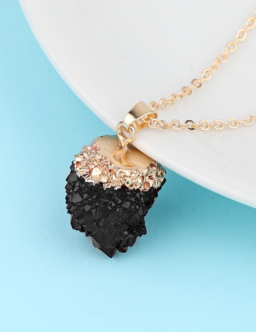 Fashion Black Yangmei Ball Imitation Natural Stone Resin Necklace