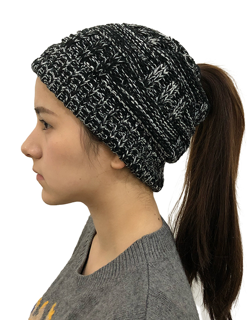Fashion Black And White Flower Warm Bamboo Wool Cap