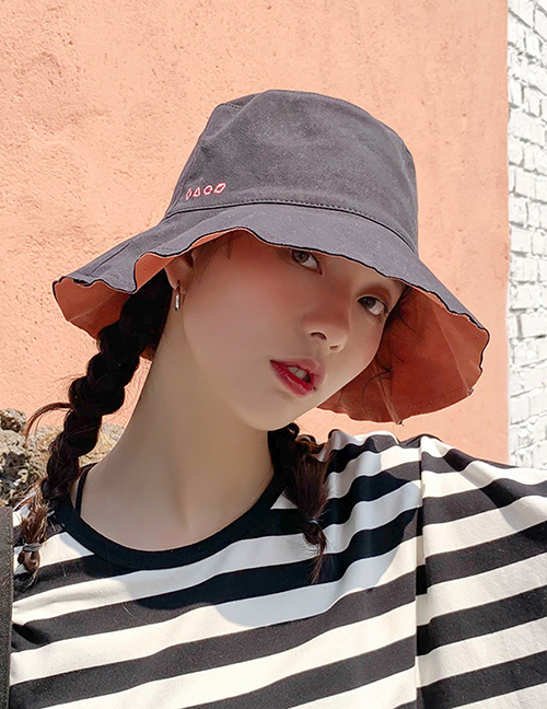 Fashion Four Geometric Embroidery Double Sided Black + Brick Red Double-sided Solid Color Fisherman Hat