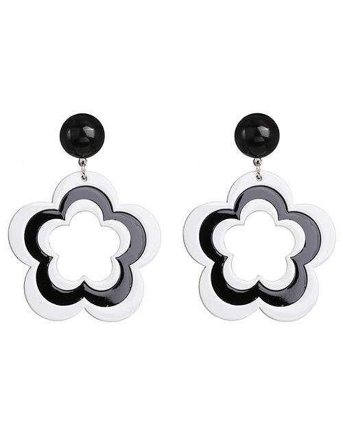 Fashion Black + White Acrylic Flower Earrings