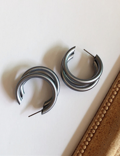 Fashion Dark Metal Multi-ring Plush Earrings