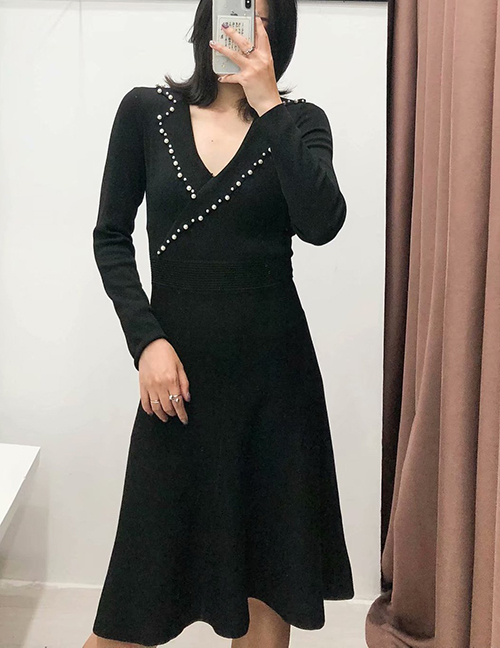 Fashion Black Stitching Beaded Knit Dress