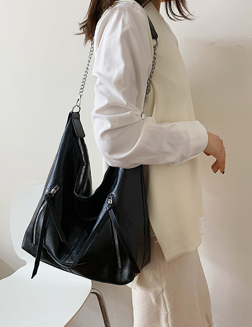 Fashion Black Stitched Zipper Shoulder Bag