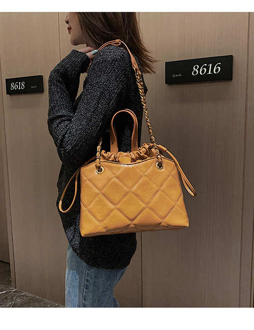 Fashion Yellow Chain Rhombic Shoulder Messenger Handbag