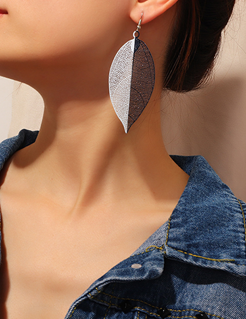 Fashion Black Leaf Simulation Texture Earrings