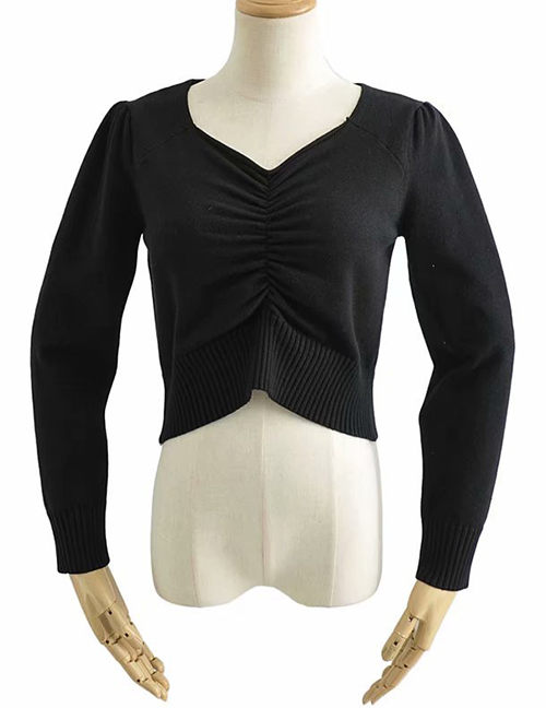 Fashion Black Wrinkled V-neck Sweater On The Chest