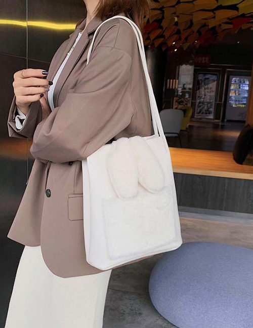 Fashion White Plush Contrast Shoulder Crossbody Bag