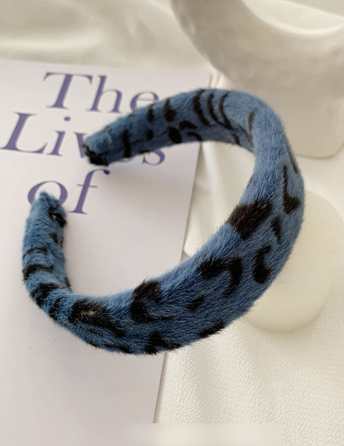 Fashion Blue Leopard Plush Wide Faux Fur Card