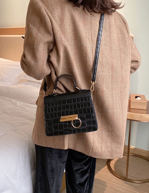 Fashion Black Stone Pattern Stitching Slung Shoulder Bag