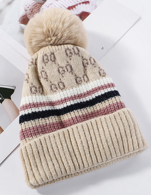 Fashion Beige Knitted Wool Ball Color Matching And Cashmere Cap