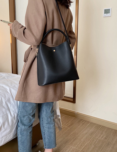 Fashion Black Solid Color Shoulder Bag