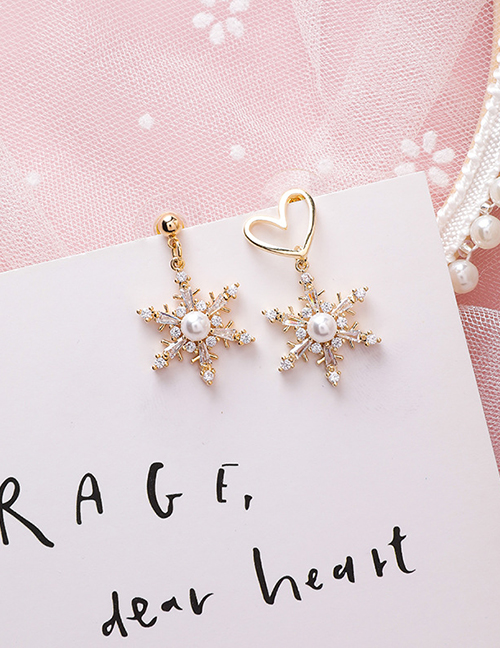 Fashion Asymmetric Love  Silver Needle Full Diamond Snowflake Pearl Earrings