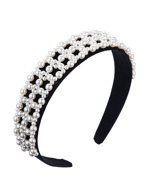 Fashion White Wide-edge Pearl Fabric Headband