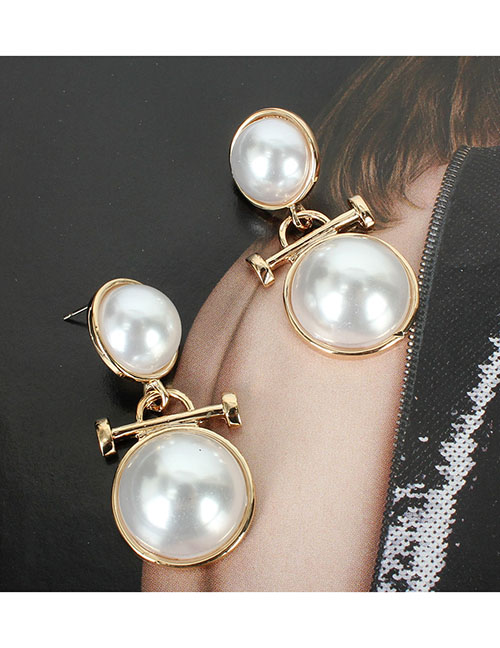 Fashion Golden Faux Pearl Earrings