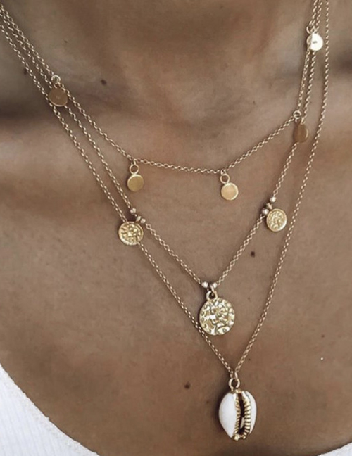 Fashion Golden Wafer Portrait: Shell: Multilayer Necklace