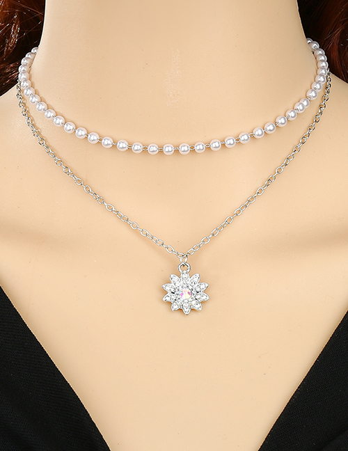 Fashion Flower Pearl And Diamond Flower Necklace
