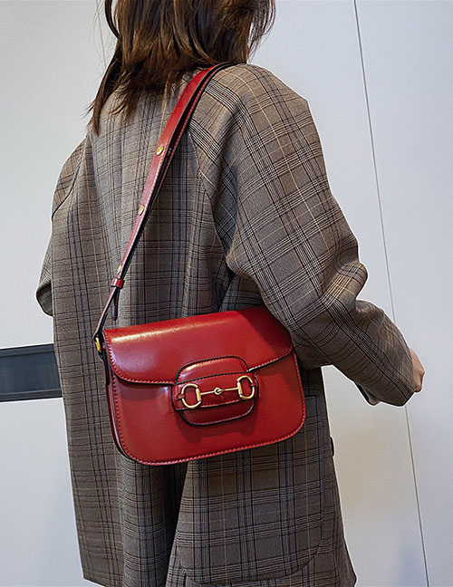 Fashion Red Locked Oiled Crossbody Shoulder Bag
