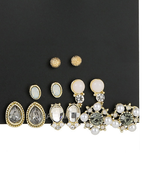 Fashion Golden Pearl Studded Flower Geometric Earrings Set