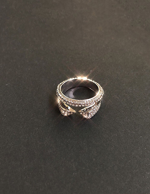 Fashion Platinum Oval Geometric Ring With Diamonds