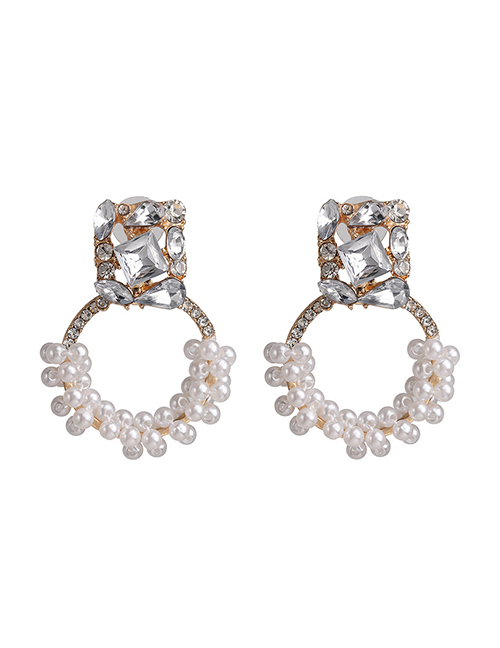 Fashion White Diamond-studded Round Pearl Stud Earrings