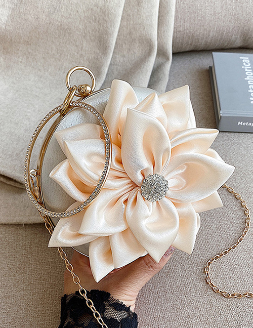 Fashion Creamy-white Rhinestone Flower Chain Clip Shoulder Crossbody Bag