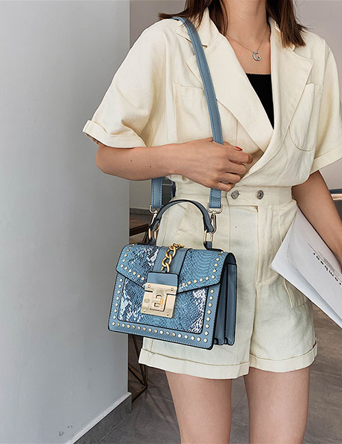 Fashion Blue Snake-effect Studded Chain Shoulder Bag