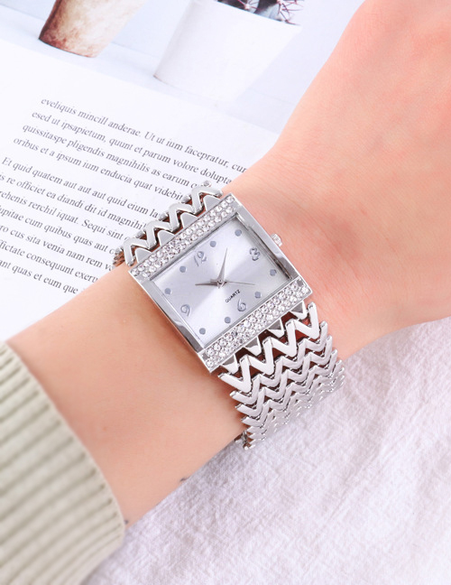 Fashion Silver Quartz Watch With Diamonds And Square Metal Strap