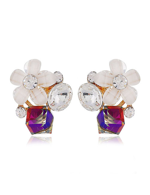 Fashion White Alloy Crystal Flower Stud Earrings