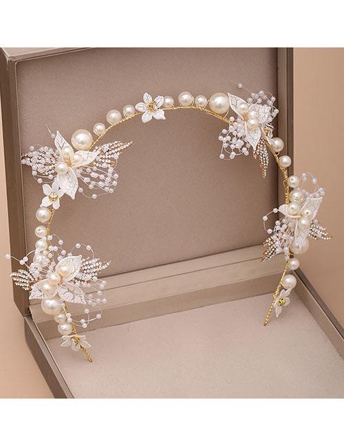 Fashion White Hand-woven Pearl Flower Headband With Diamonds