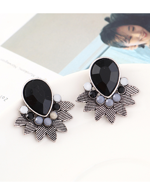 Fashion White K+ Black Leaf And Diamond Earrings