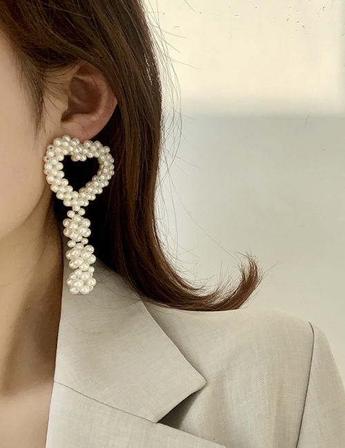 Fashion White Pearl Woven Love Earrings