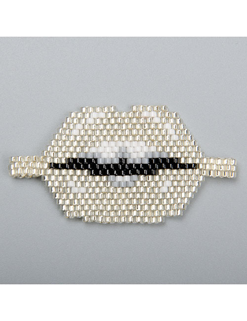 Fashion White Bead Woven Lips Accessories