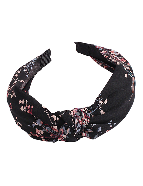 Fashion Black Knotted Headband In The Middle Of Fabric Printing