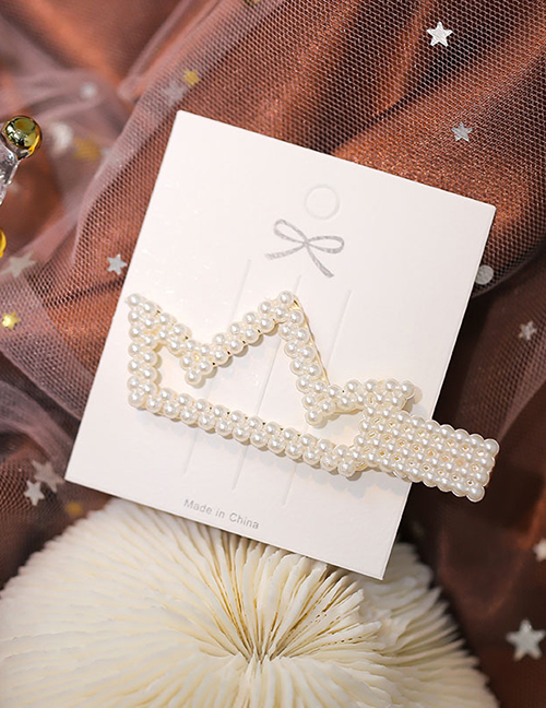 Fashion White Hand-woven String Pearl Crown Hollow Hairpin