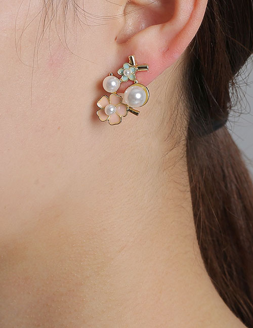 Fashion Pink Pearl Flower Oil Dripping Alloy Earring