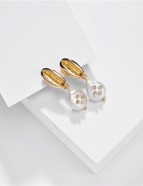Fashion White Natural Shell Pearl Diamond Alloy Earrings