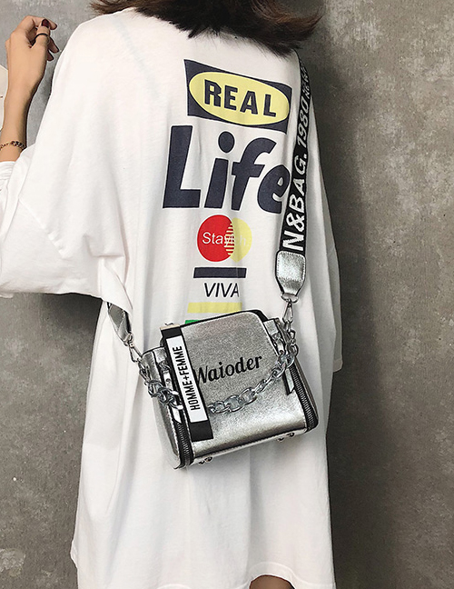 Fashion Silver Chain Letter Printed Broadband Shoulder Messenger Bag