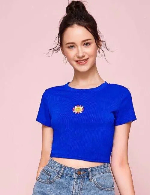 Fashion Blue Sun Flower Embroidered Round Neck T-shirt