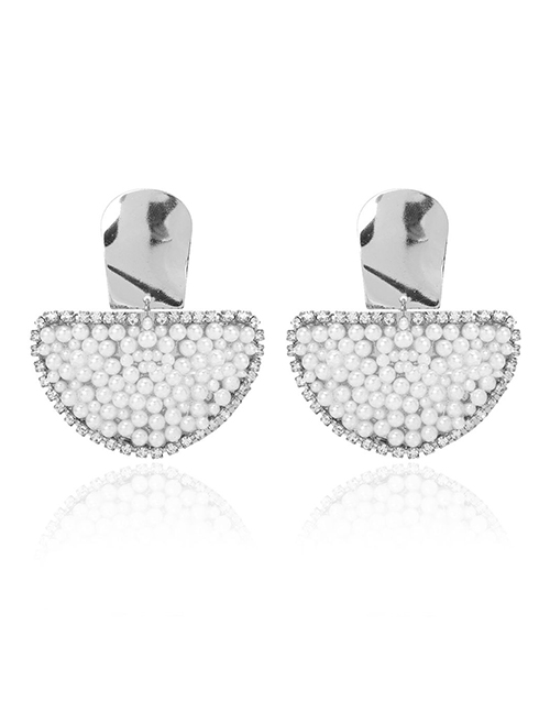 Fashion White K Scalloped Pearl And Diamond Alloy Earrings