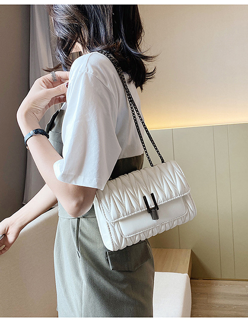 Fashion White One-shoulder Crossbody Bag With Pleated Lock Chain
